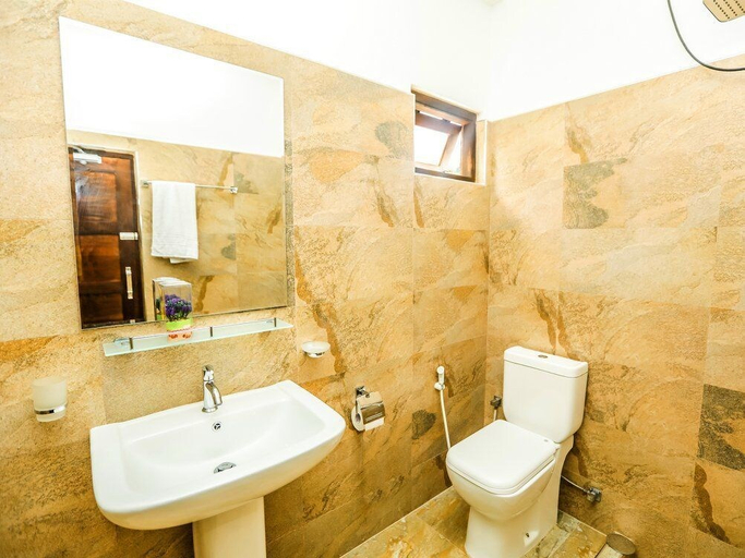 Bathroom 4, Remli villa, K.F.G. & G. Korale