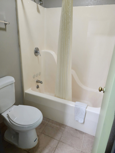 Bathroom 4, The Night Inn, Union