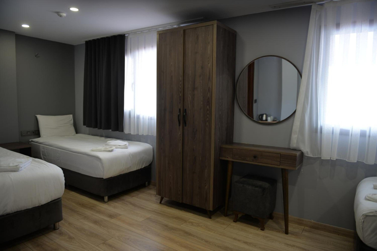 Bedroom 4, Basilissis Hotel, Fatih