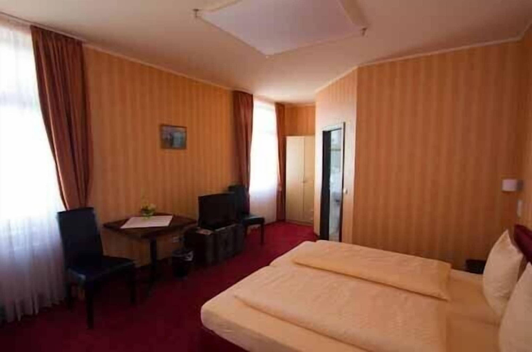 Bedroom 4, Hotel Haupt, Mayen-Koblenz
