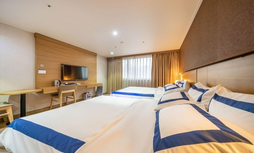 Bedroom 3, Wolmido Stella Maris Hotel, Jung