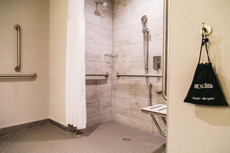 Bathroom 4, Hilton Garden Inn Fredericton, York