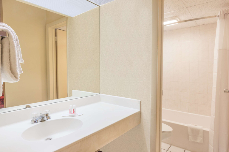 Bathroom 3, East Stroudsburg, Monroe