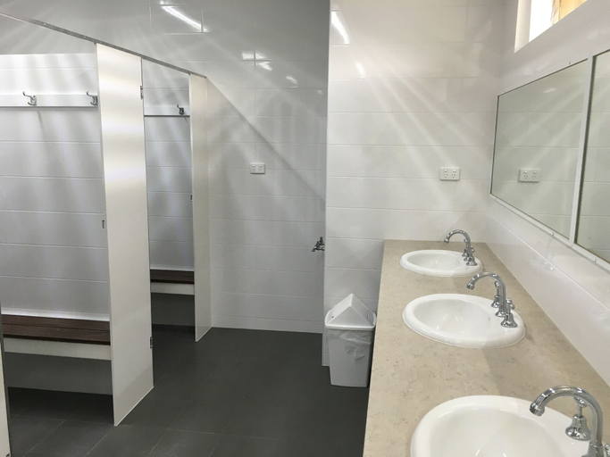 Bathroom 4, Jurien Bay Tourist Park, Dandaragan