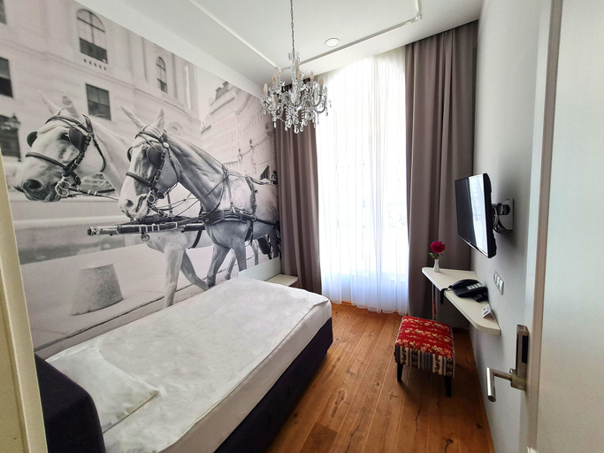Bedroom 4, Room 55, Wien