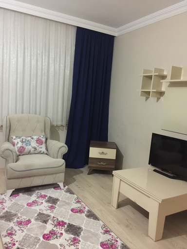 Others 5, Lale Apart, Merkez