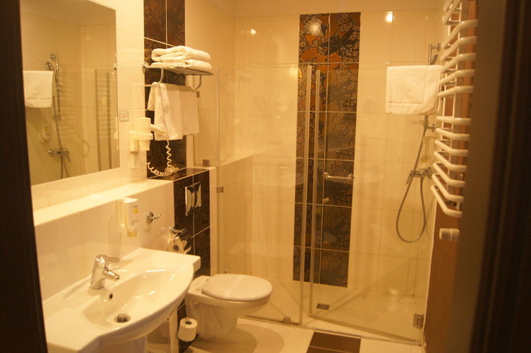 Bathroom 5, Zamek Gniew - Hotel Rycerski, Tczew