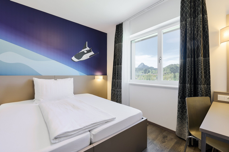 Bedroom 27