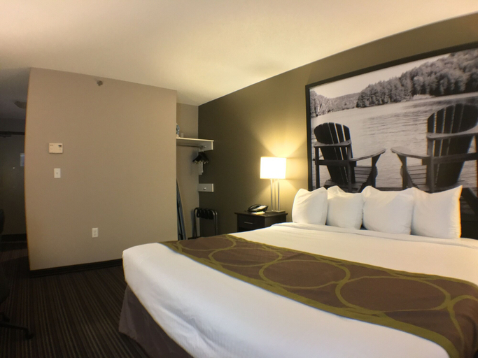 Bedroom 3, Super 8 by Wyndham Kapuskasing, Cochrane