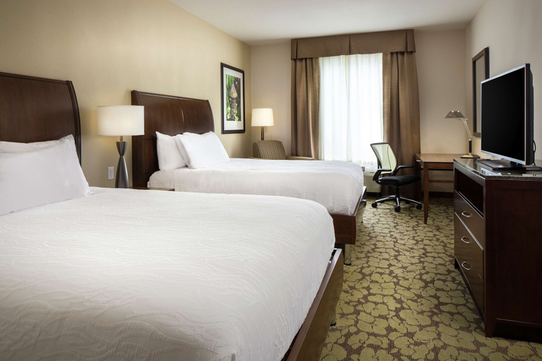 Bedroom 3, Hilton Garden Inn Bettendorf/ Quad Cities, Scott