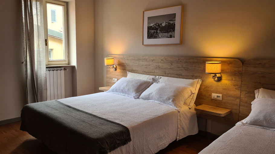 Bedroom 3, Il Sole Bergamo, Bergamo