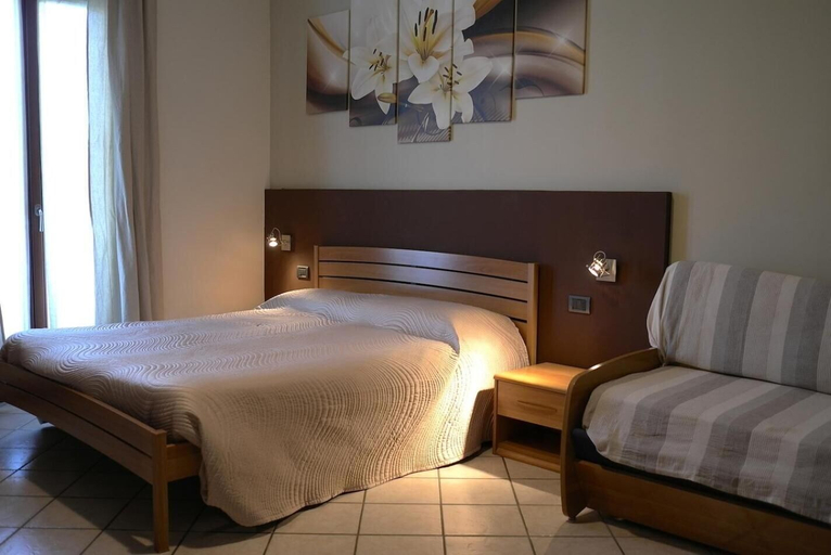 Bedroom 2, Relais BB Pacengo, Verona