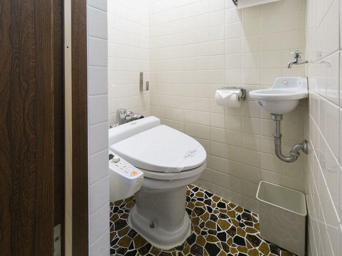 Bathroom 4, Shoei Daini Bekkan, Kōchi