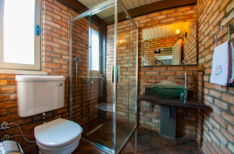Bathroom 5, Villa Kirkpinar Sapanca, Izmit
