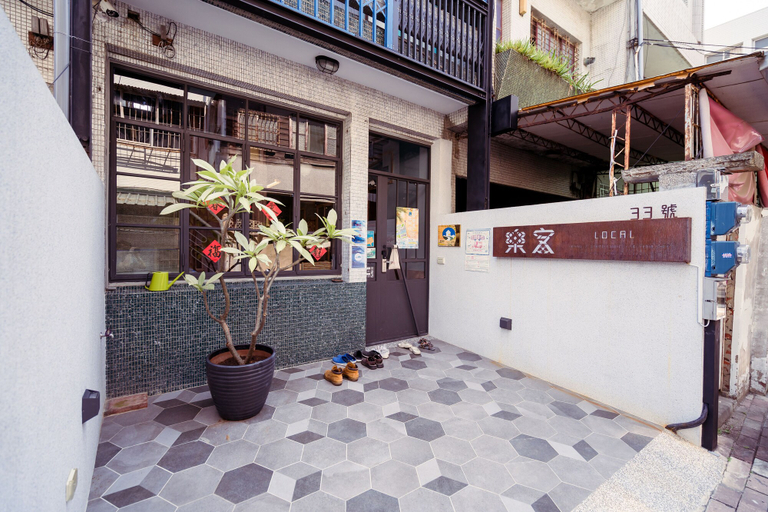 Exterior & Views 2, Local Backpacker Hostel, Tainan