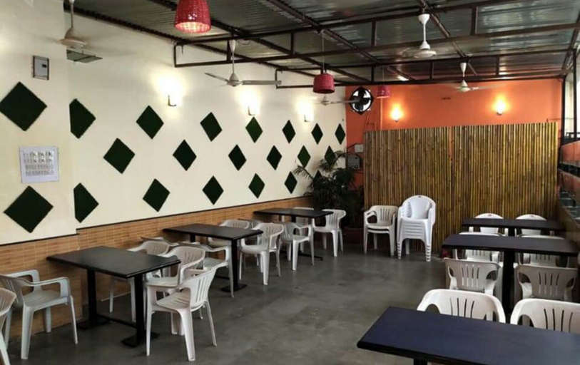 Food & Drinks 5, Hotel Rose Lodge, Pune