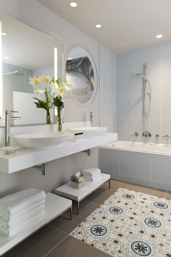 Bathroom 5, Cures Marines Hotel & Spa Trouville - MGallery Coll, Calvados