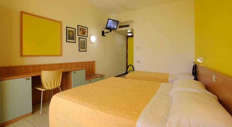Bedroom 2, Club Hotel Le Nazioni, Pescara