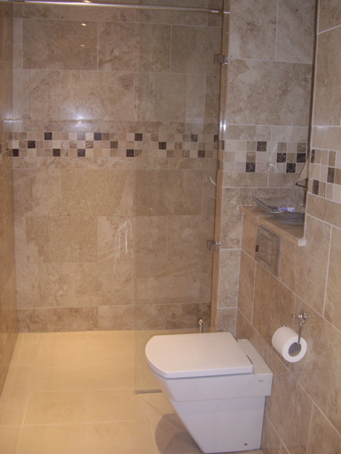 Bathroom 3, Portland Apartments, Gloucestershire