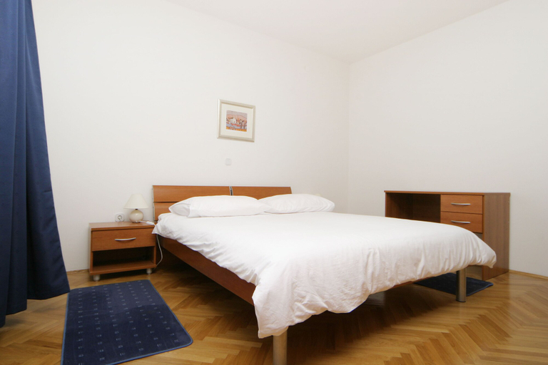 Bedroom 3, Apartments Pucisca, Pučišća