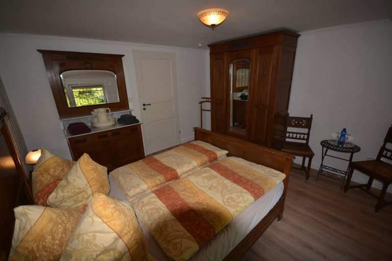 Bedroom 2, Sieben-Berge-Haus, Hildesheim
