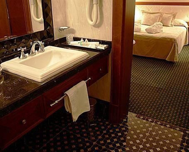 Bathroom 4, Park Hotel, Szczecin