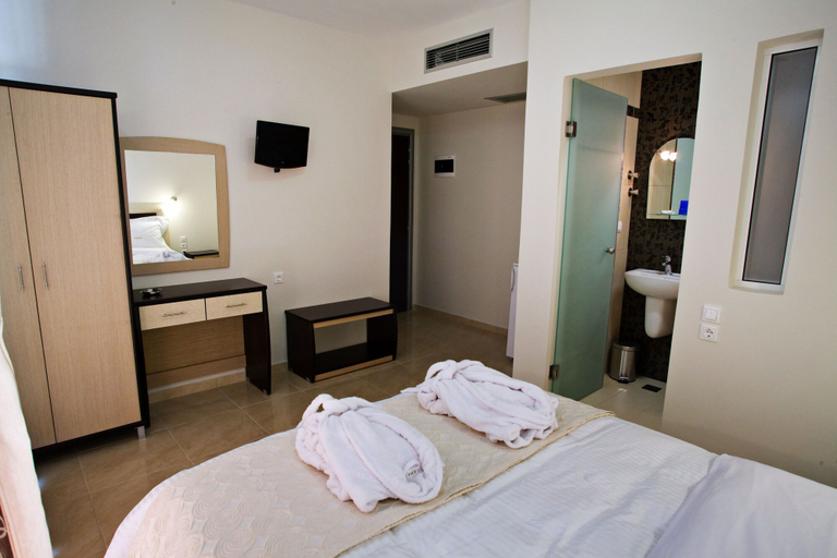 Bedroom 3, RG Status Hotel, Central Macedonia