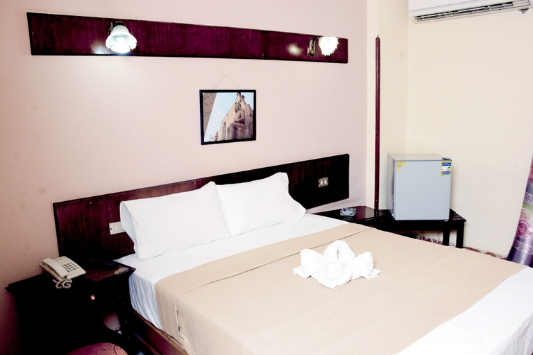 Bedroom 2, Shady Hotel, Luxor