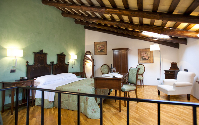 Bedroom 2, Hotel Carmine, Trapani