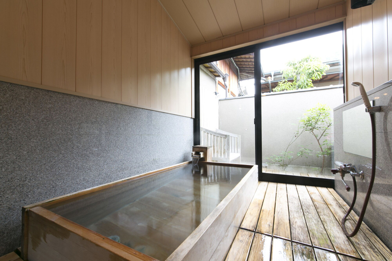 Bathroom 4, Sekitaitei Ishida, Achi