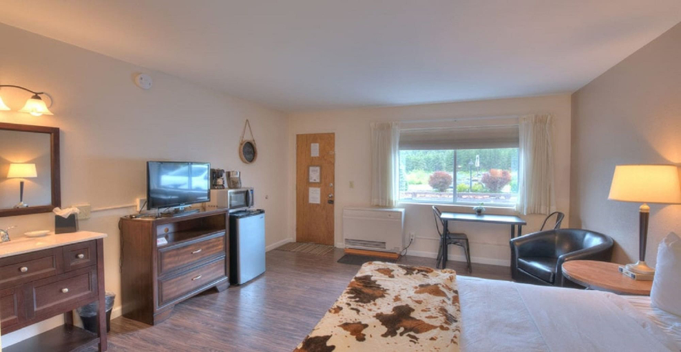 Bedroom 3, Alpine Trail Ridge Inn, Larimer
