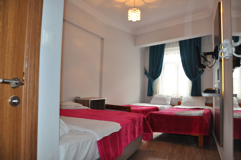 Bedroom 2, Hotel Altug, Merkez