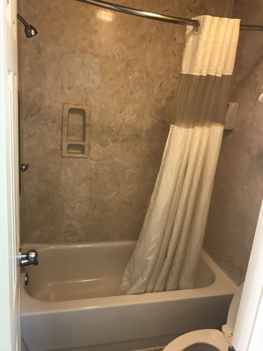 Bathroom 5, Cotulla Executive Inn, La Salle