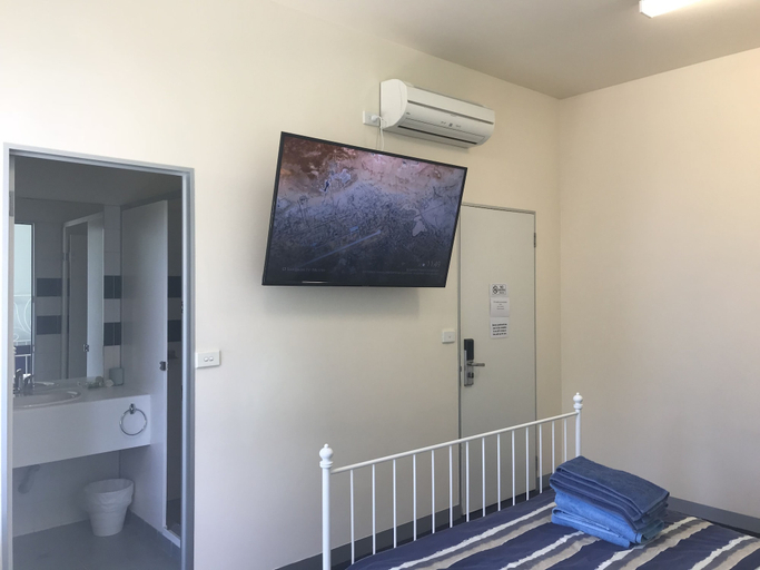 Bedroom 3, SmartStay Melbourne, Melbourne