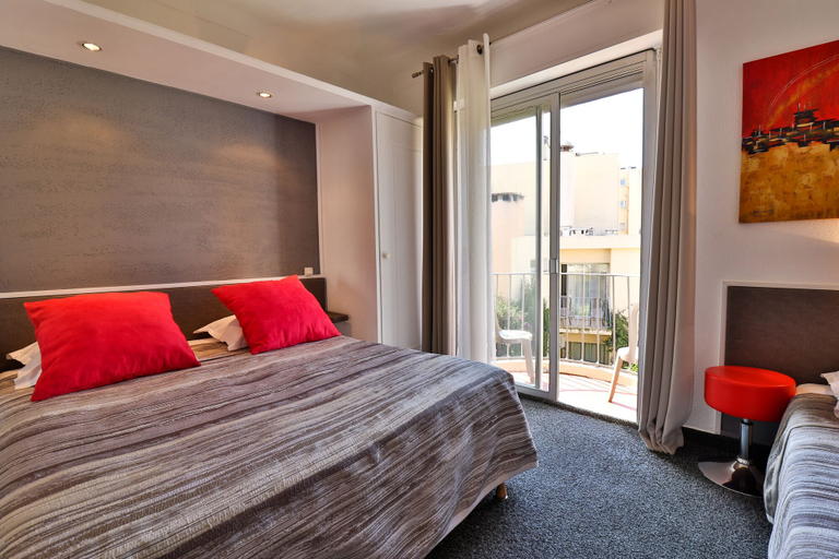 Bedroom 4, Hôtel Le Chardon Bleu, Var