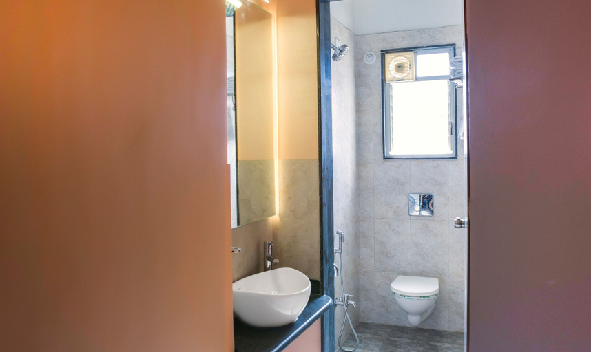 Bathroom 4, Treebo Naunidh Suites, Pune