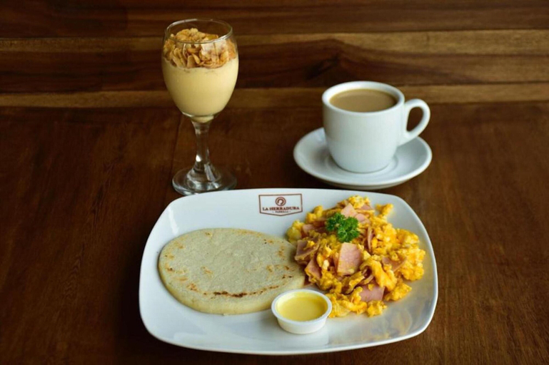 Food & Drinks 5, Hotel Med Barranquilla Centro, Barranquilla