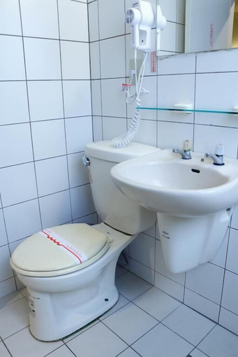Bathroom 4, D.Y. Hotel, Taichung