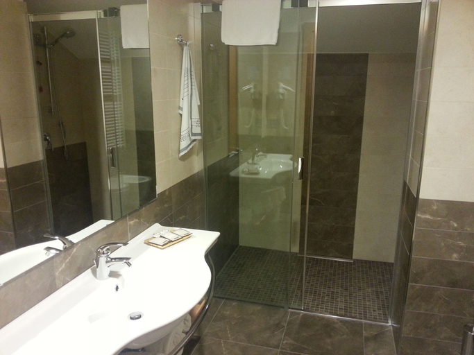 Bathroom 4, Virginia Palace Hotel, Milano