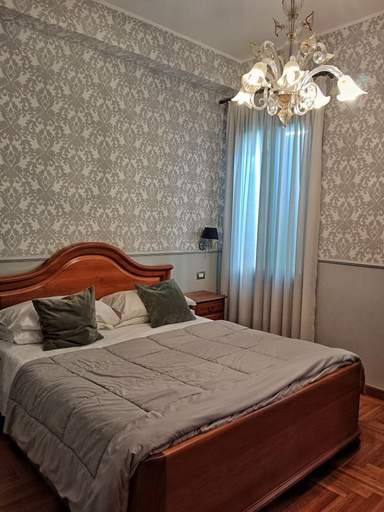 Bedroom 4, Relais Toti B&B, Treviso