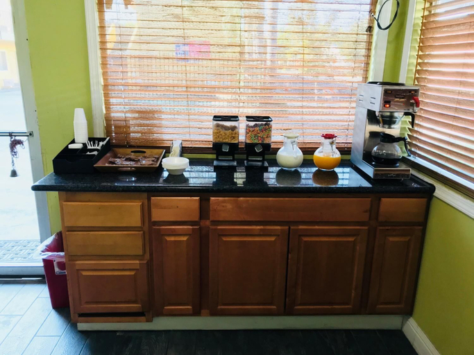 Others 5, Americas Best Value Inn Visalia, Tulare