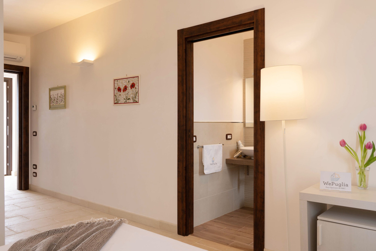 Bathroom 4, WePuglia - TERRATERRA - Masseria Minunni, Bari