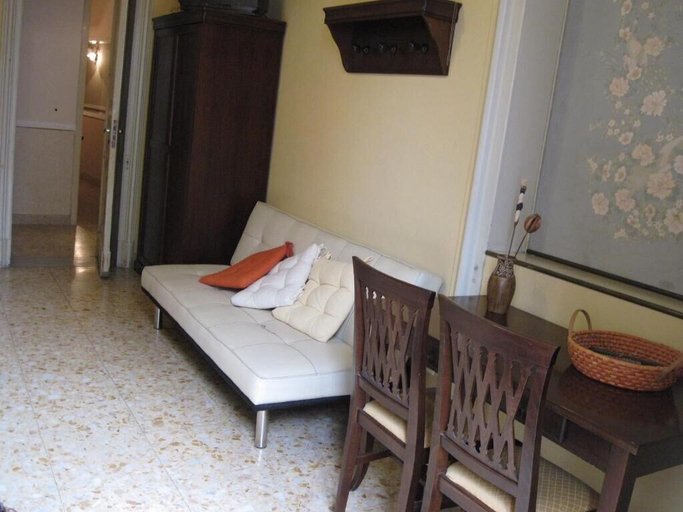Bedroom 4, San Demetrio, Catania