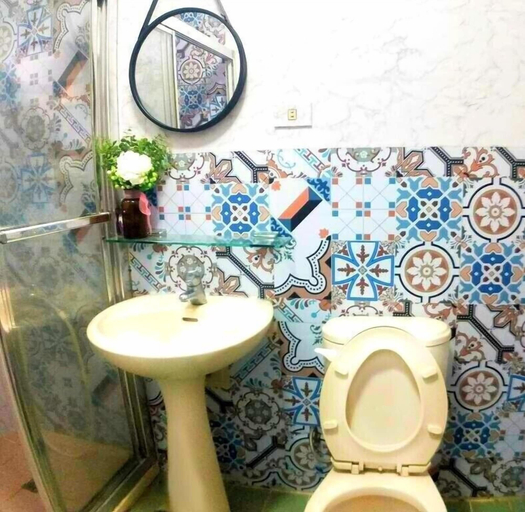 Bathroom, Alley Light Travel, Kinmen