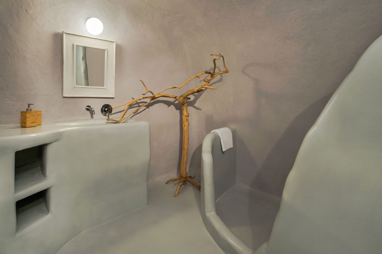 Bathroom 3, Ammos Oia Mansion, South Aegean
