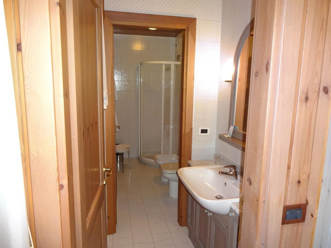 Bathroom, Hotel Calalzo, Belluno