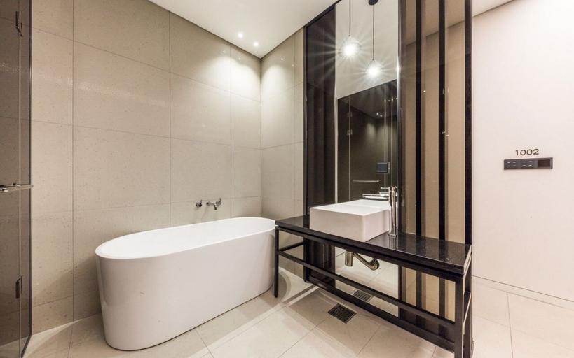 Bathroom 5, Hotel Cullinan Guro, Guro