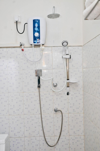 Bathroom 5, Myr-o Homestay, N. Palatha Central