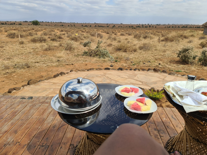 Food & Drinks 3, Amanya 1 -bed King Lion Tent, Kajiado South