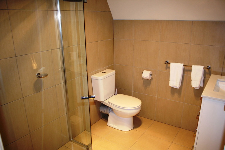 Bathroom 4, A-line Holiday Park, Gr. Bendigo - Inner West